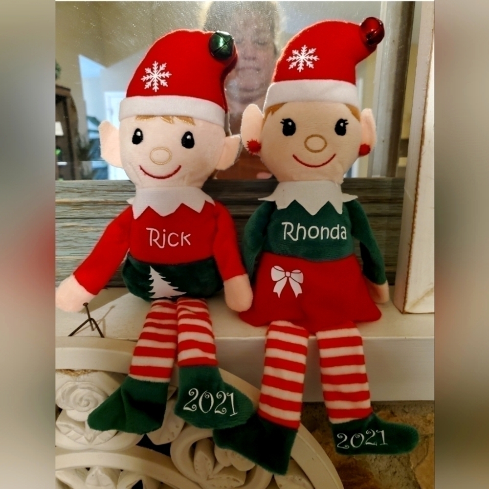 Boy and girl Holiday Elves